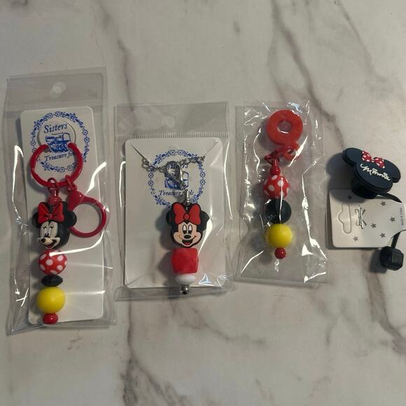 Minnie Mouse cup set 4 Piece set. Straw cover and charm, handle & Bag charm. NWT - Picture 7 of 7